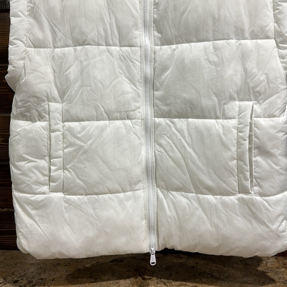 FPMovement Puffer Vest - Picture 3 of 12